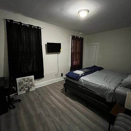 Spacious Cozy Private Room Ньюарк Екстер'єр фото